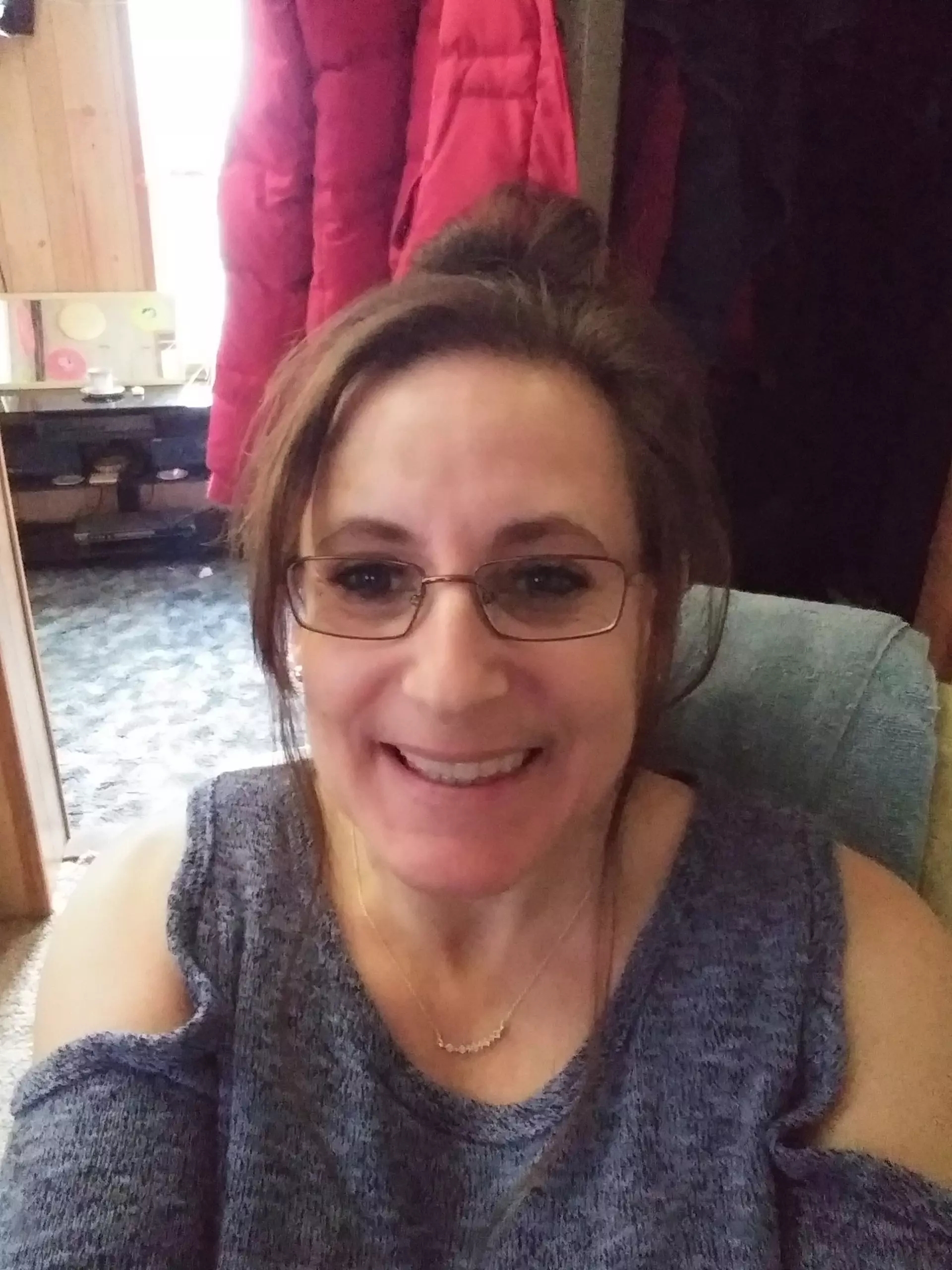 Hi
